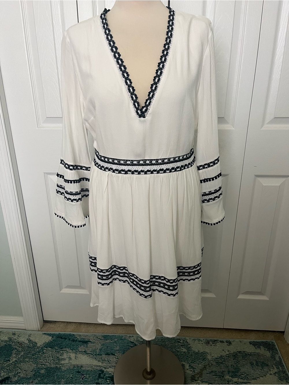 White Long-Sleeve V-Neck Dress with Black Embroidered Trim
